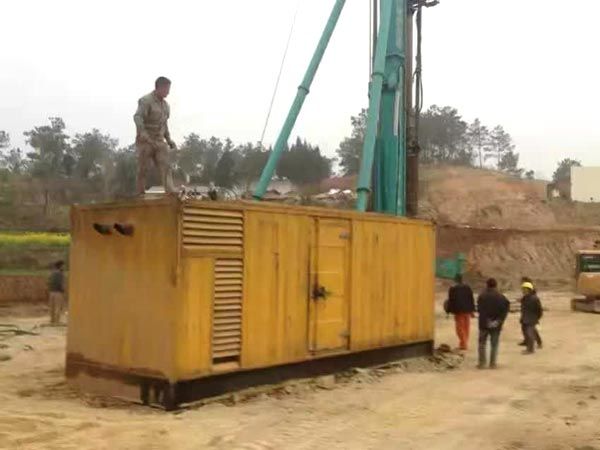 郎溪如何判断水冷式机油散热器密封件是否需要更换?